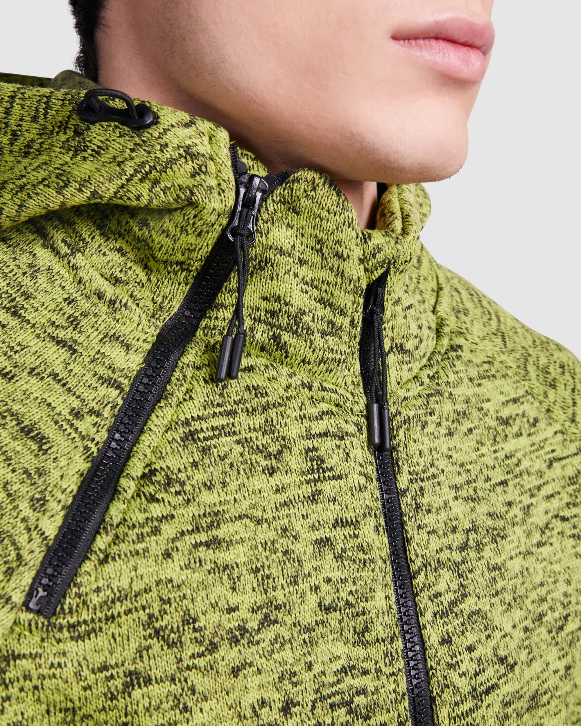 Sudadera EVEREST - Detalle cuello